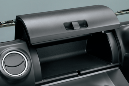 carlineup_toyoaceroutevan_equip_comfort_3_03_lb