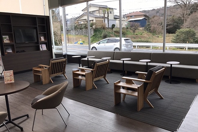 日立森山店内観