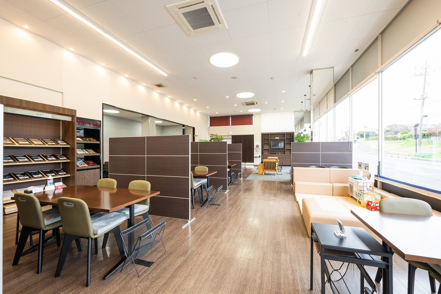 日立森山店4