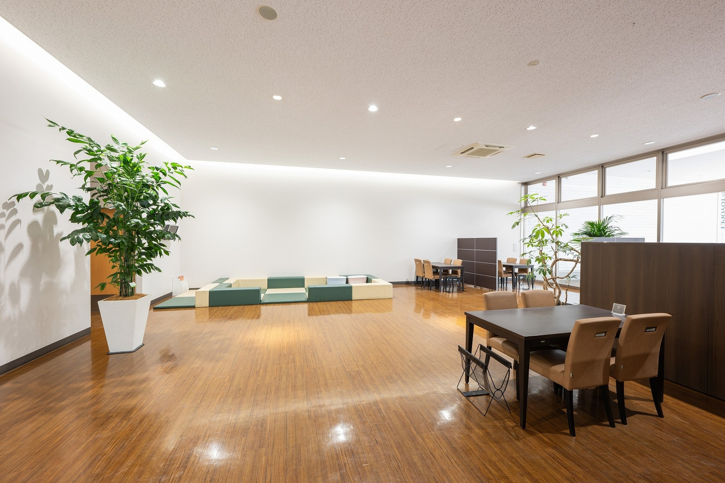 つくば西大橋店_02